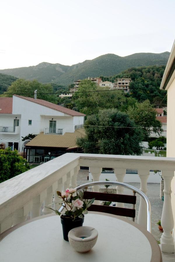 Pomelo Rooms Parga Ngoại thất bức ảnh